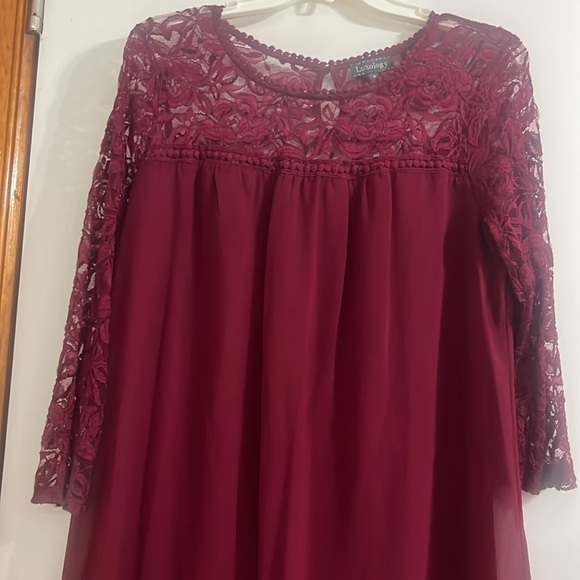Luxology Women lace and Sheer Burgundy Lined Three Quarter Sleeves Dress size 14 - Picture 2 of 14